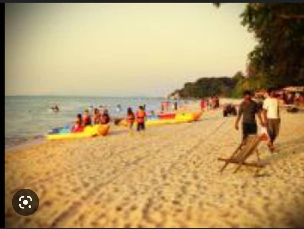 Batu Feringgi Homestay Bagian luar foto