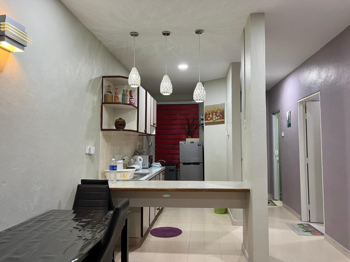 Batu Feringgi Homestay Bagian luar foto