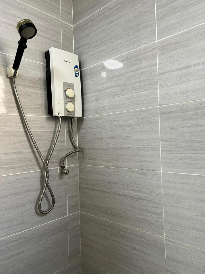Batu Feringgi Homestay Bagian luar foto